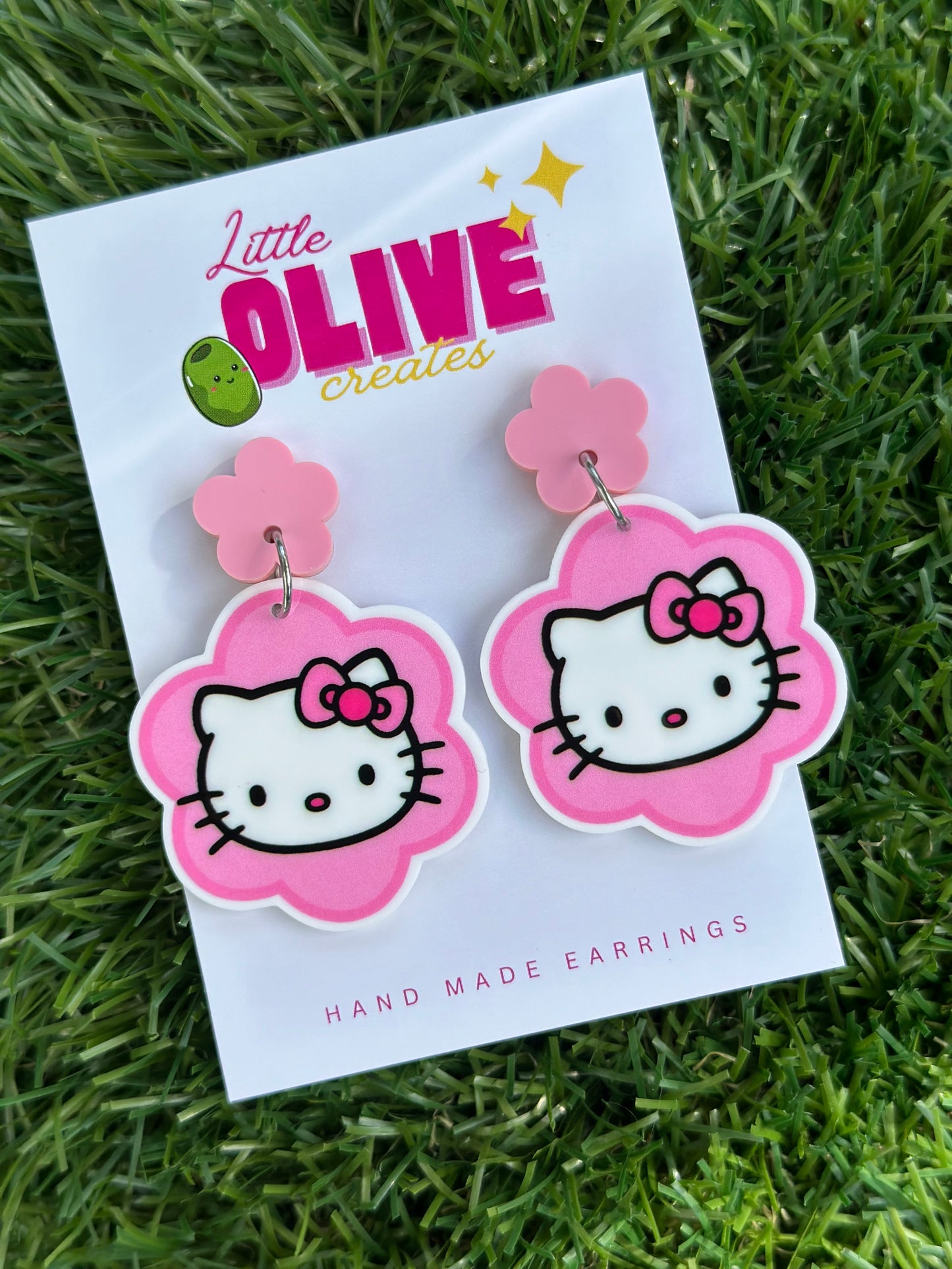 Hello Kitty Earrings: Charming Accessories for All Ages!