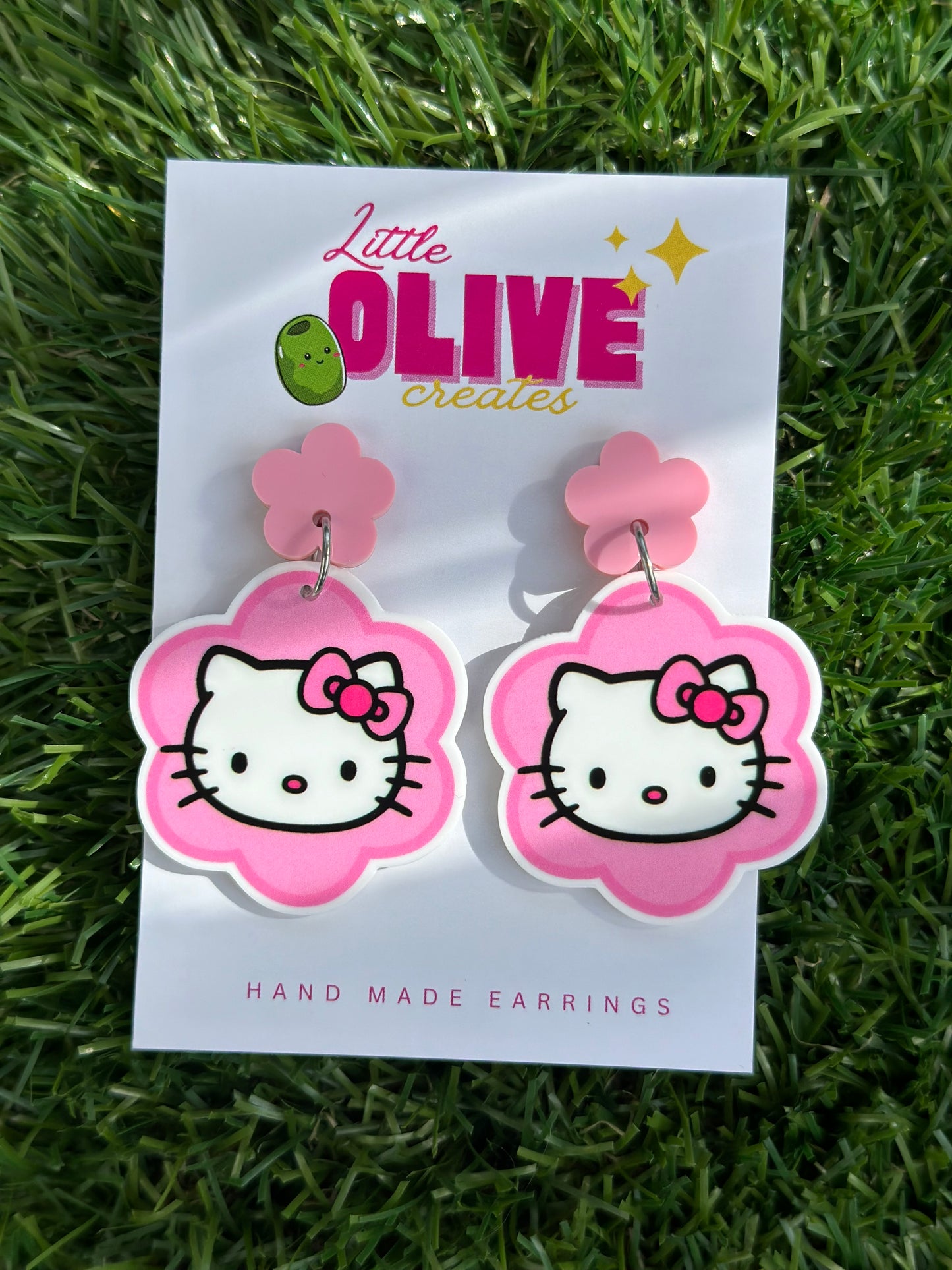 Hello Kitty Earrings: Charming Accessories for All Ages!