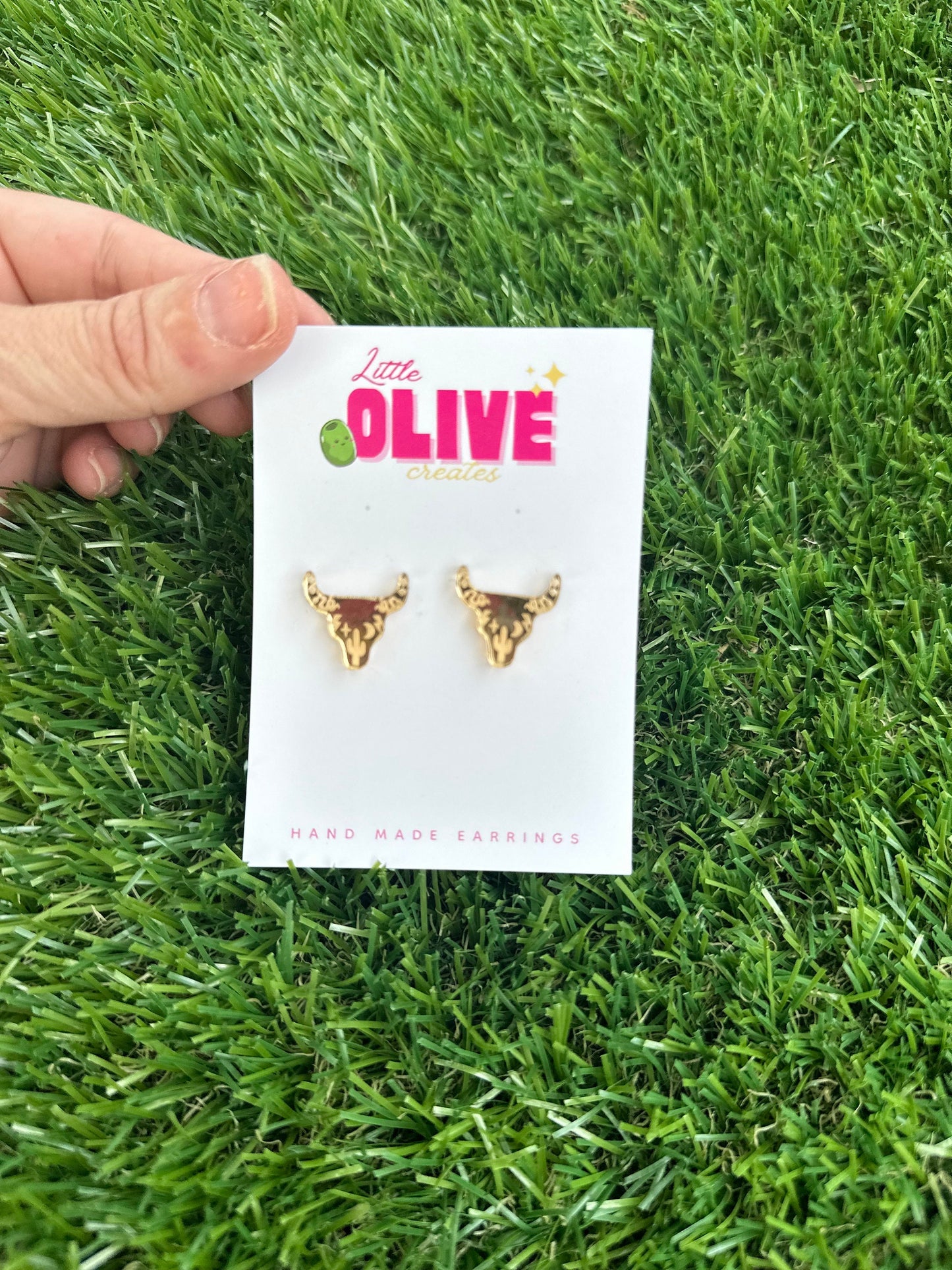 Mini Bull Stud Earrings - Chic and Contemporary Statement for Effortless Style