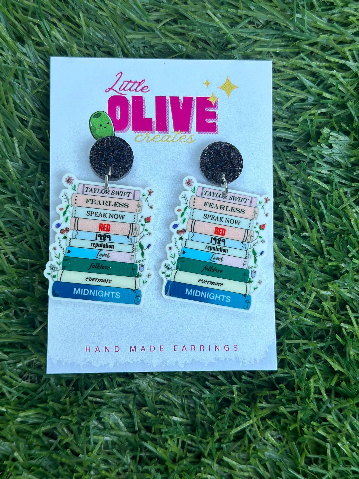 Enchanting Taylor Era Inspired Book Lover Dangle Earrings