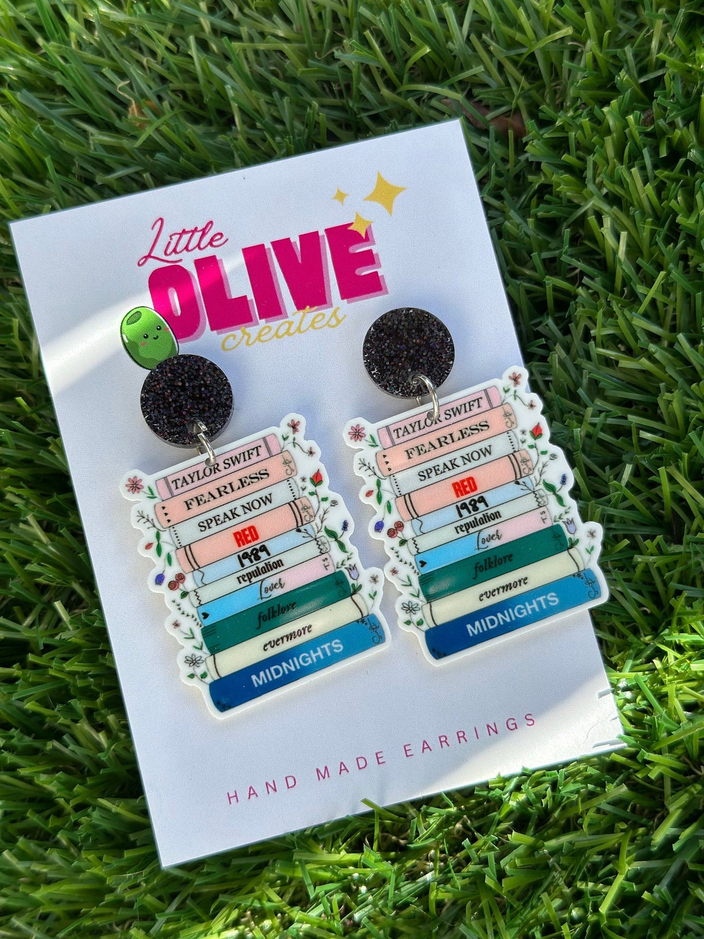 Enchanting Taylor Era Inspired Book Lover Dangle Earrings