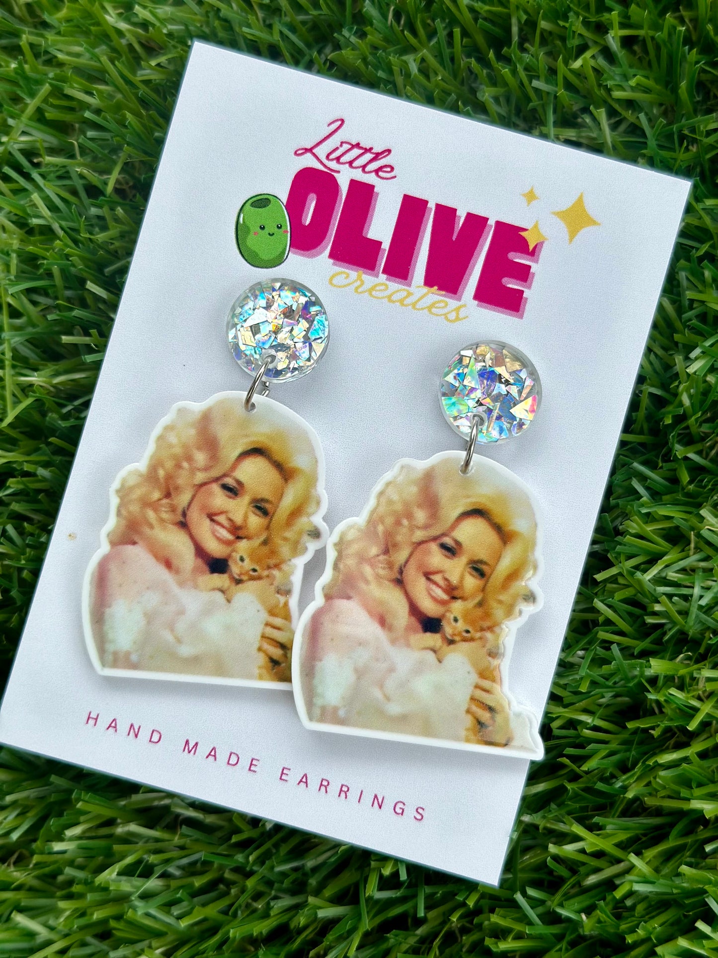 Country Diva Dangle Earrings: Sparkle and Shine with Dolly's Charm!