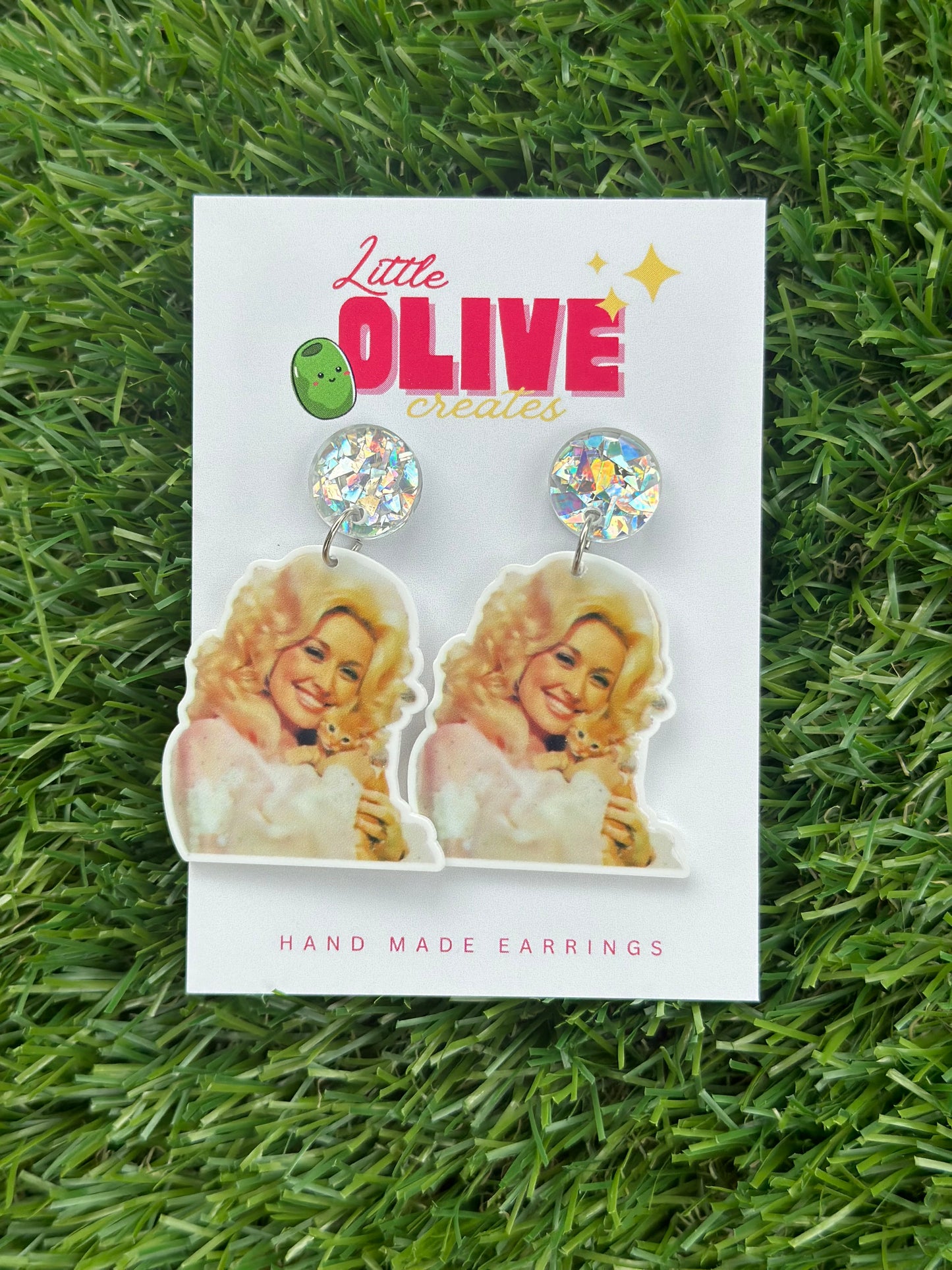 Country Diva Dangle Earrings: Sparkle and Shine with Dolly's Charm!