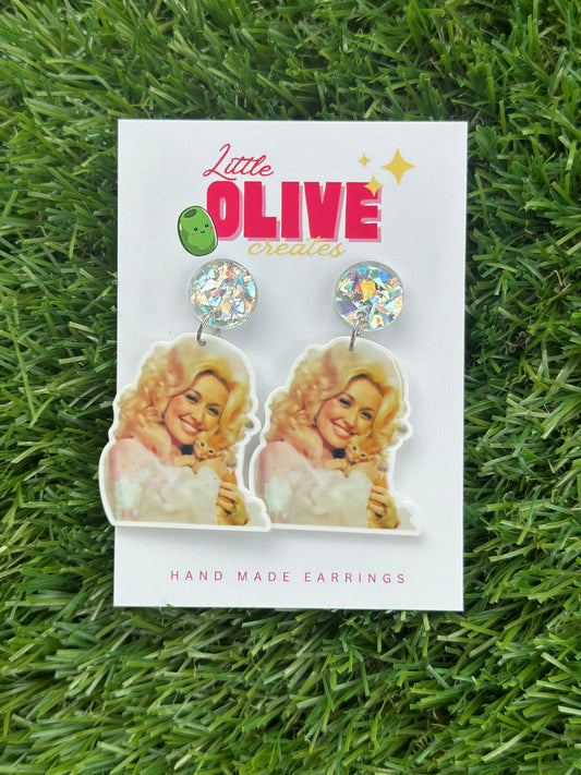 Country Diva Dangle Earrings: Sparkle and Shine with Dolly's Charm!