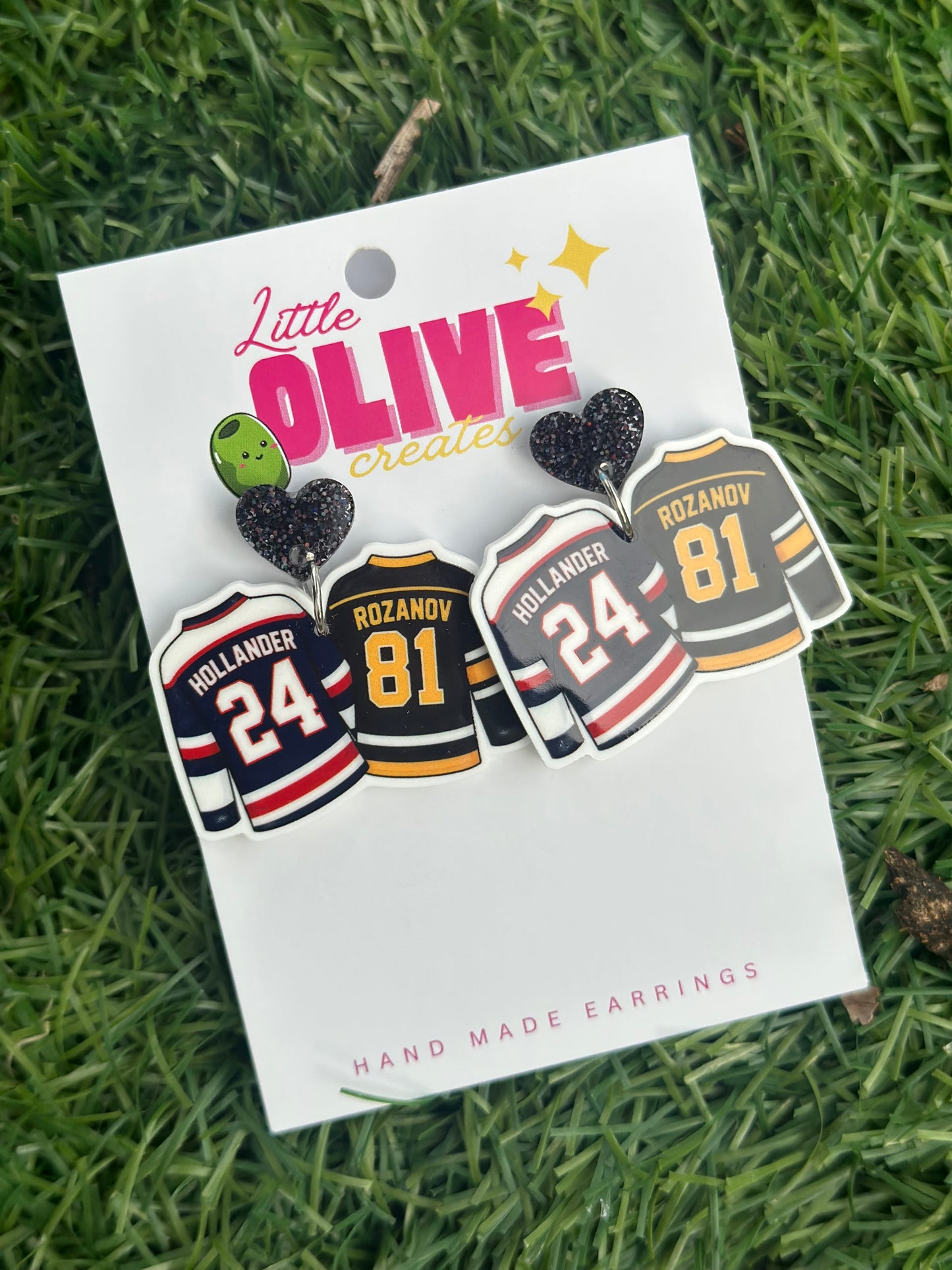 Heated Rivalry | Hollander & Rosanov Book Earrings ⭐