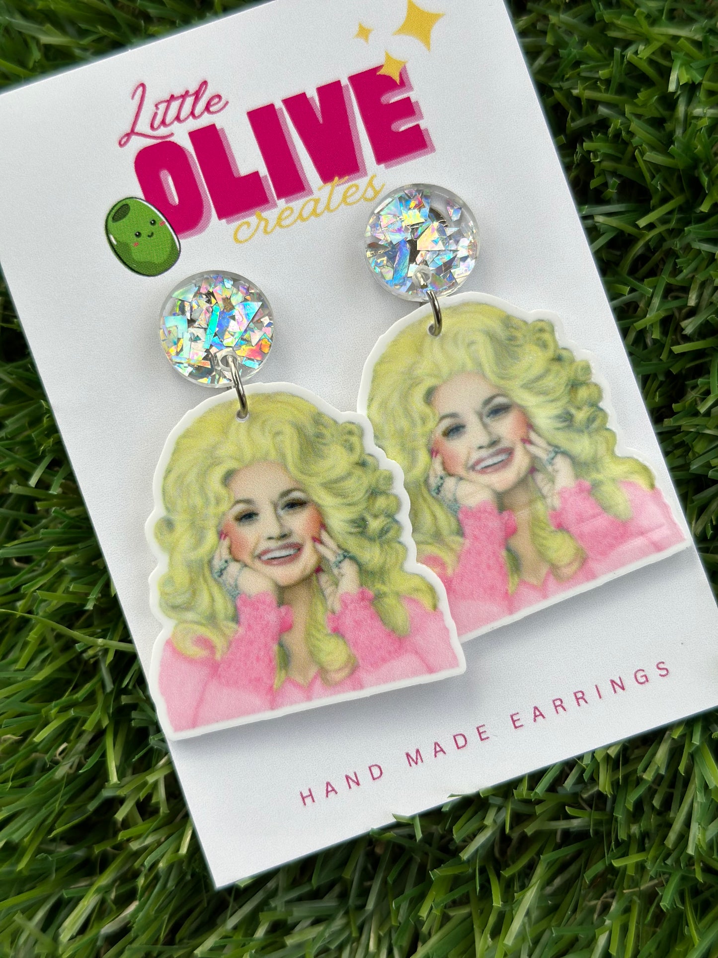 Country Diva Dangle Earrings: Sparkle and Shine with Dolly's Charm!