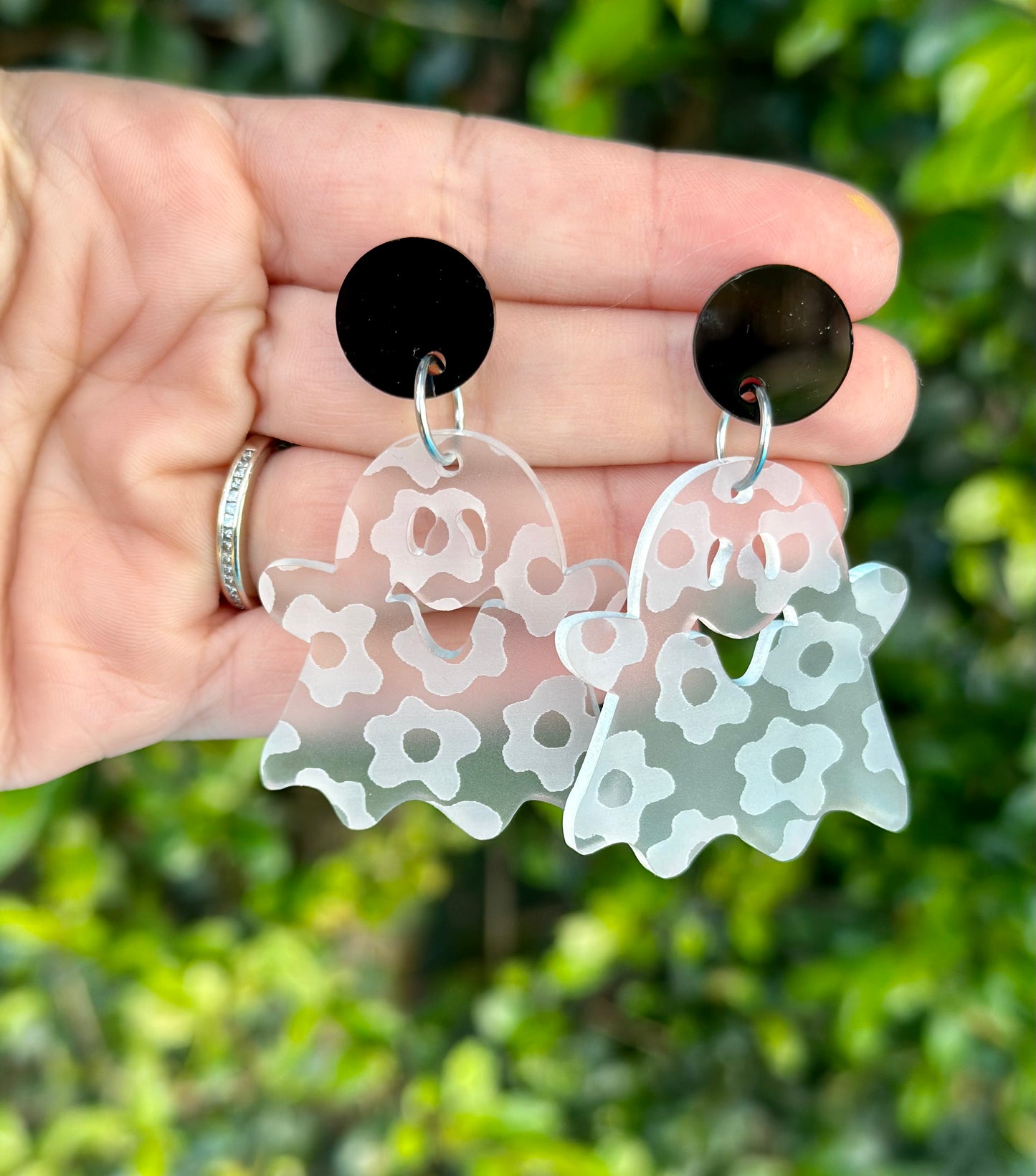 Retro Flower Power Translucent Ghost Earrings - Perfect for Halloween Fun!