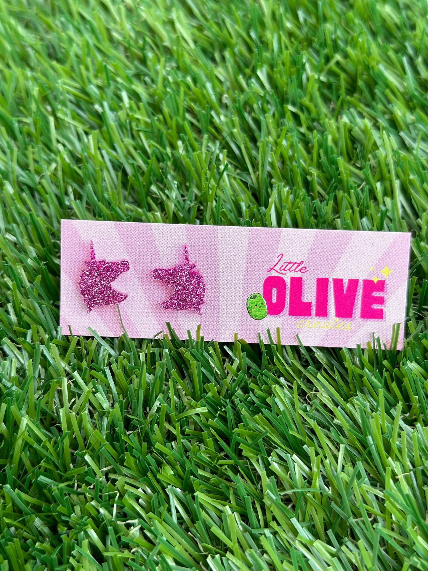 Purple Glitter Unicorn Stud Earrings - 18mm Enchanting Delight for All Ages with Hypoallergenic Posts