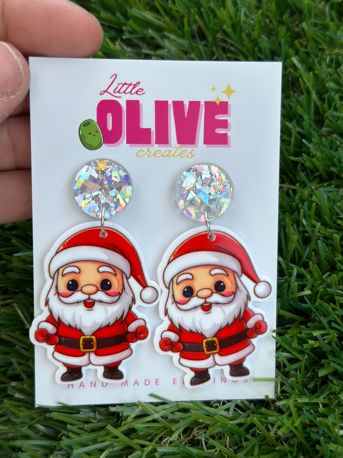 Sleigh the Season with 'Santa Chic' Dangle Earrings!