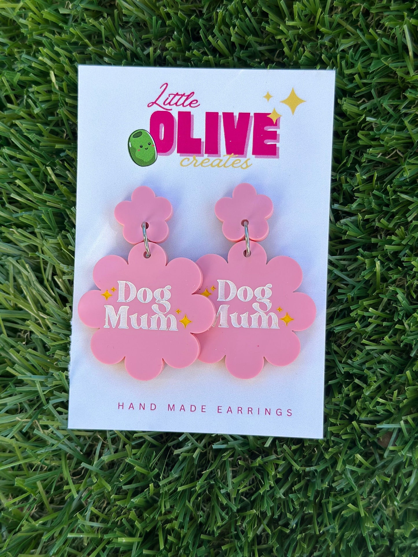 Adorable Hand Painted Mother’s Day Dog Mum Earrings - Perfect Gift for Dog Lovers!