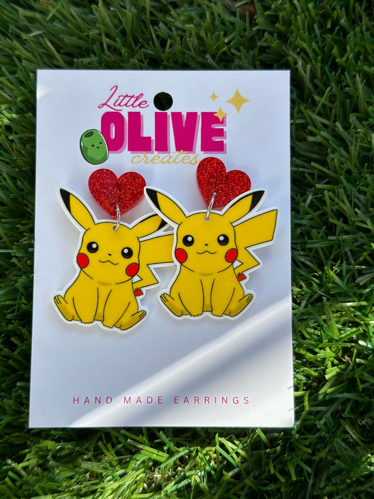 Pikachu Playfulness: Adorable Heart Earrings for Every Pokémon Fan!