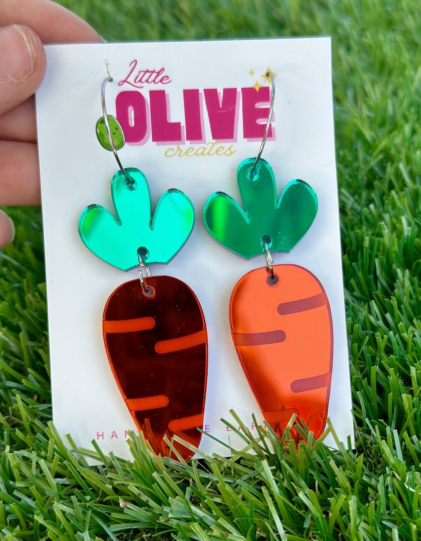 Dazzling Easter Bunny Carrot Drop Dangle Earrings - Vibrant Mirrored Acrylic!